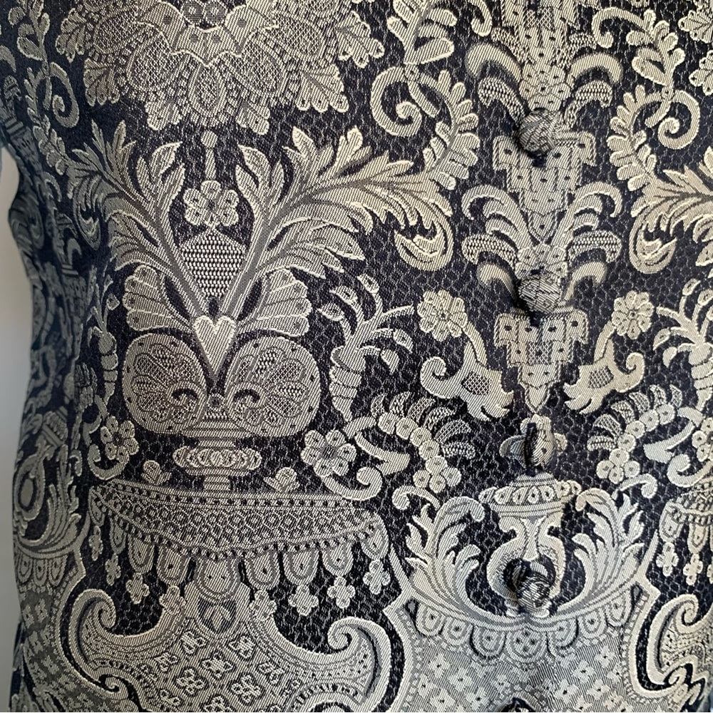 Gorgeous Emanuel Ungaro Silk Vest Jacquard Buttoned Ornate - Picture 9 of 14